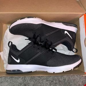 womens size 8 nike air bella shoes
